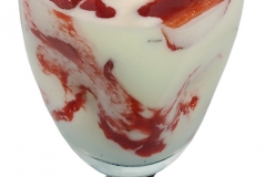 Joghurt-Becher-Erdbeer-Kopie